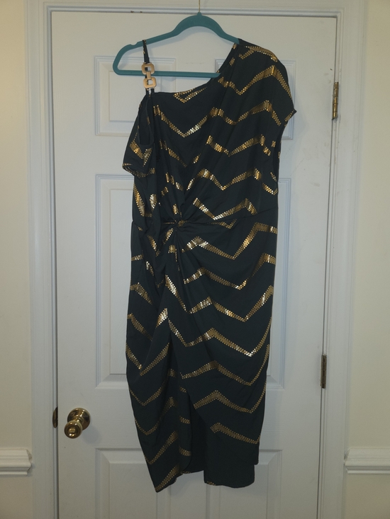SHEIN Dresses & Skirts - SHEIN Dark Green One-Shoulder Dress with Gold Chevron Trim